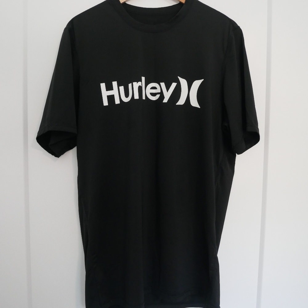 Hurley Mens Short-Sleeve Rash Guard~